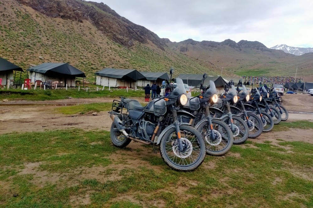 Spiti Valley Motorbike Tour with Chandrataal & High Mountain Passes